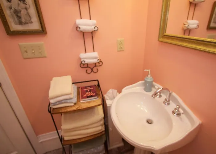 Sylvia's Irish Bed and breakfast Urbana
